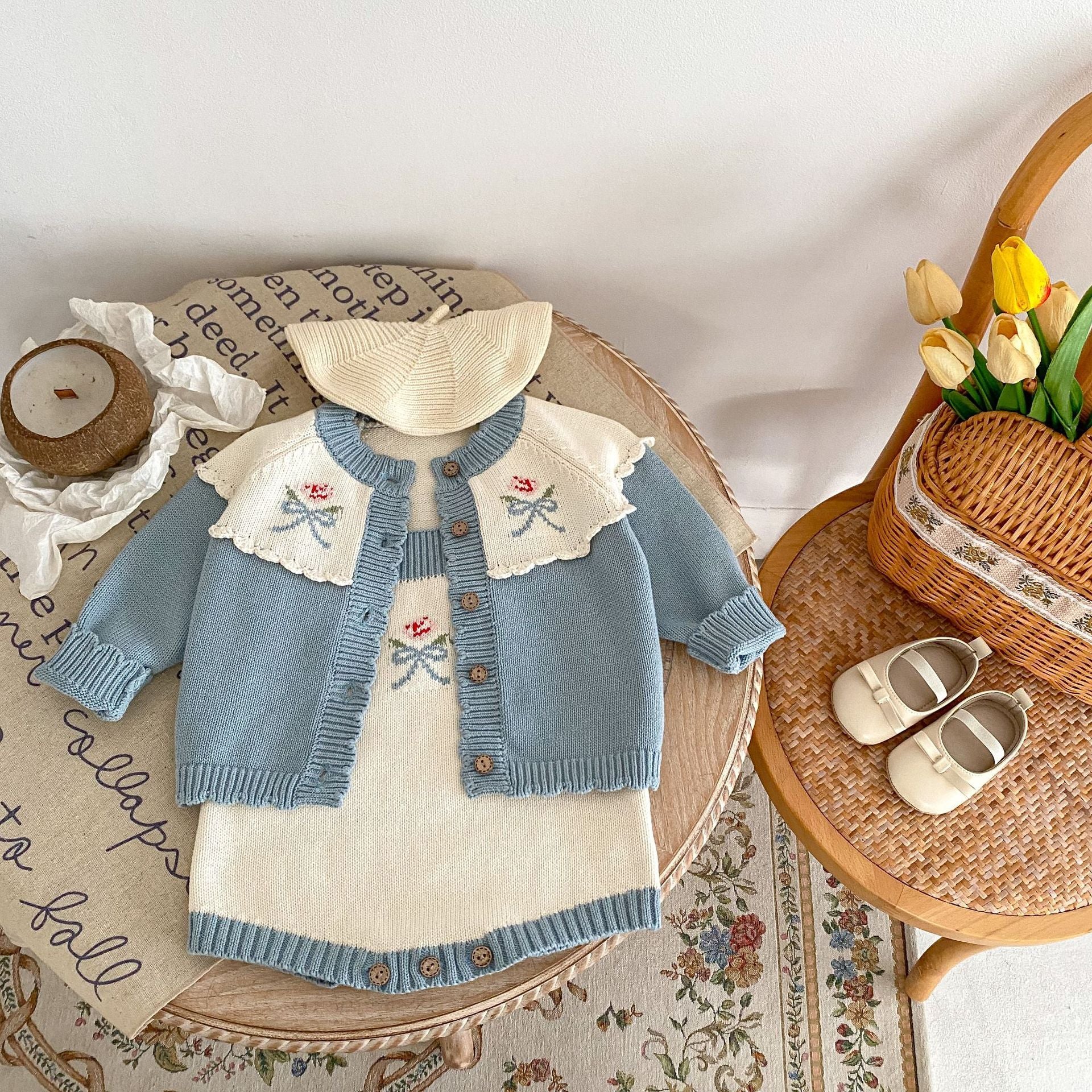 Hand Crocheting Lace Jacquard Knitted Coat And Spaghetti Straps Knitted Romper